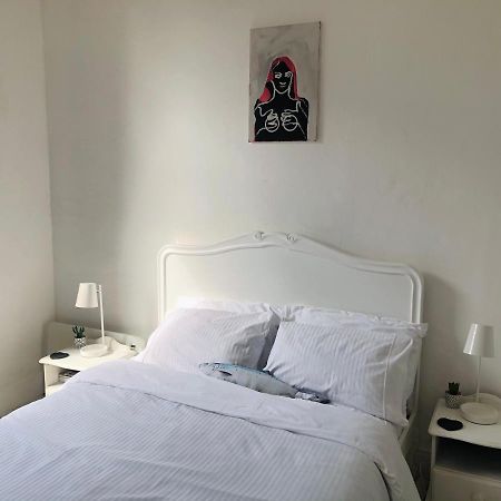 New! Seaside Central Scarborough Apartment Екстер'єр фото